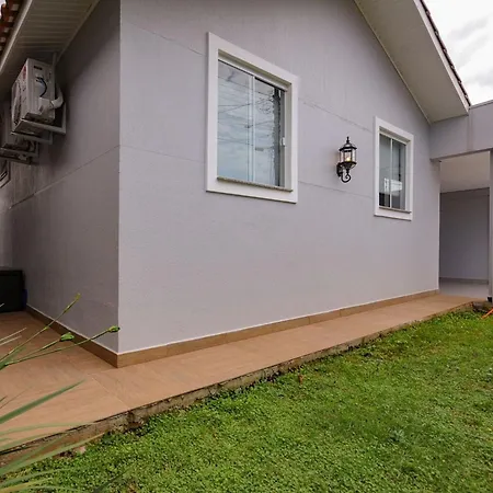 10 Hospedes - Cozinha Gourmet Com Churrasqueira - 4 Quartos - 3 Banheiros - Garagem - Piscina Com Cascata - 2,1 Km Do Cataratas Jl Shopping Foz do Iguacu Exterior photo