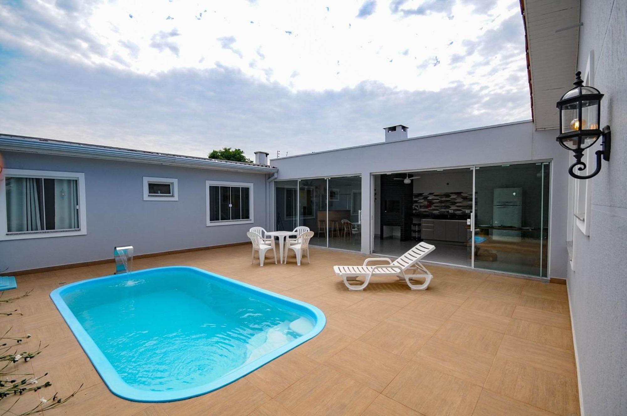 Holiday home Casa Cataratas: Spacious With Salt Water Pool